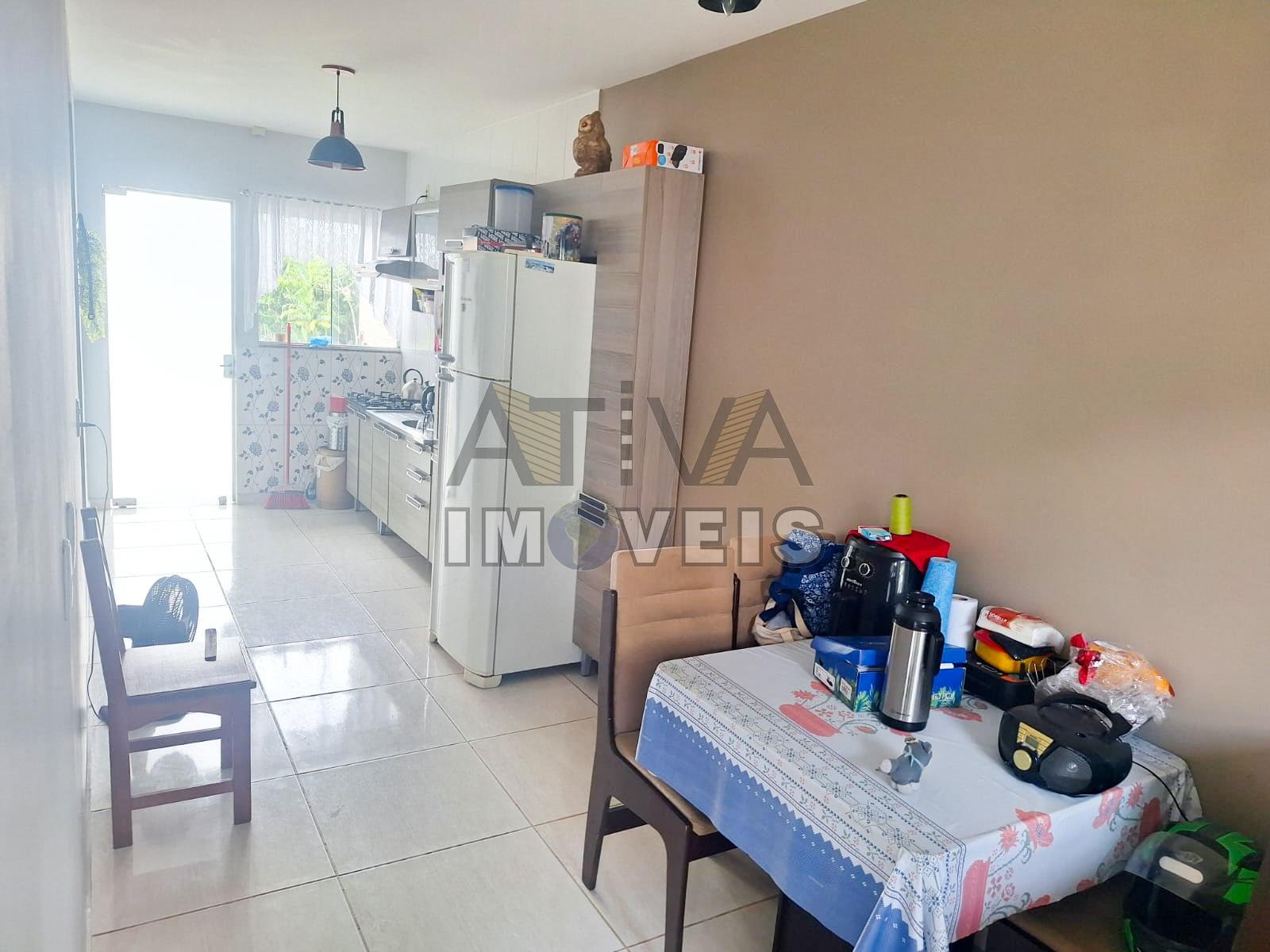 Cozinha e sala jantar