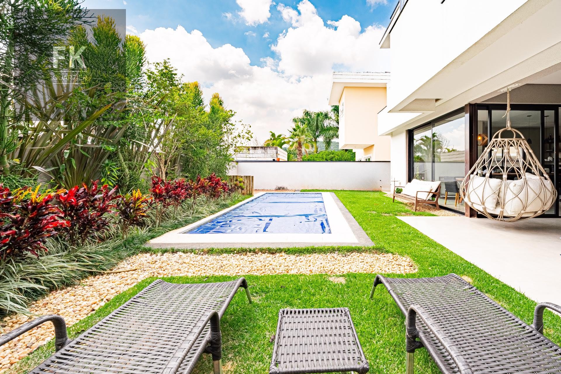 Casa à venda com 4 quartos, 4 suítes, 4 vagas e 375m² no Alphaville, Santana de Parnaíba (SP) — foto 3 de 30