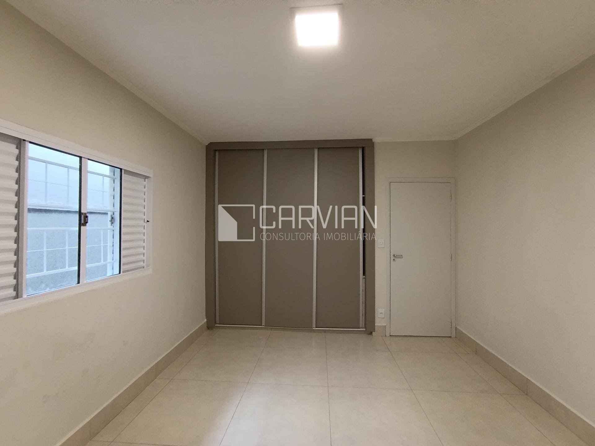 Casa à venda com 3 quartos, 1 suíte, 4 vagas e 210m² no Jardim Antartica, Ribeirão Preto (SP) — foto 11 de 24