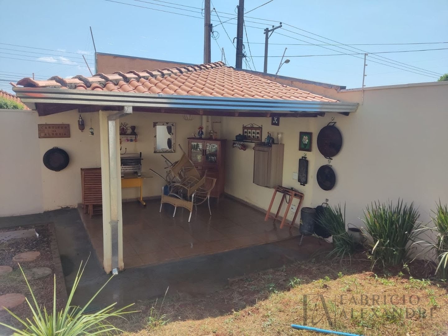 Casa à venda com 3 quartos, 3 banheiros, 4 vagas e 200m² no Jardim Nazareth, São José do Rio Preto — foto principal