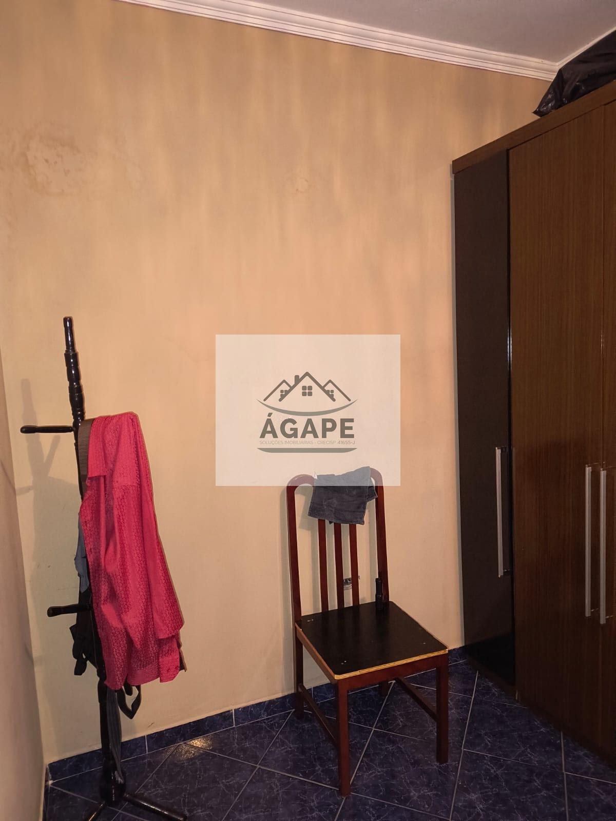 Casa à venda com 3 quartos, 1 suíte, 2 vagas e 200m² no Jardim Saint Moritz, Taboão da Serra (SP) — foto 13 de 30
