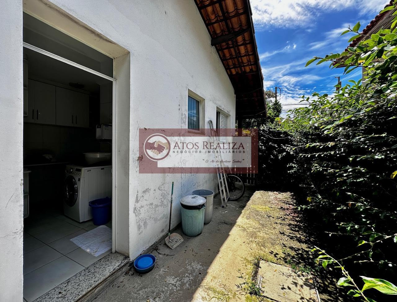 Casa à venda com 4 quartos, 2 suítes, 6 vagas e 380m² no Interlagos, São Paulo (SP) — foto 8 de 30