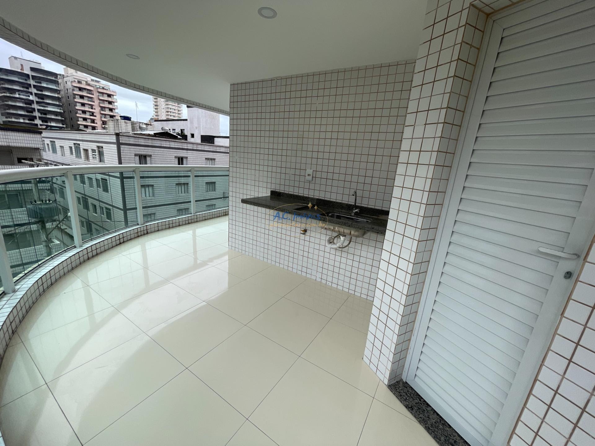 Apartamento para alugar com 3 quartos, 3 suítes, 2 vagas e 163m² no Vila Tupi, Praia Grande (SP) — foto 15 de 30