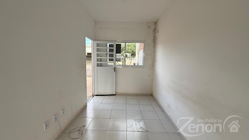 Casa à Venda no Condomínio Ecoville 2 em Adamantina