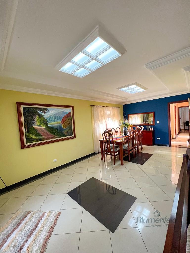 Casa à venda com 3 quartos, 3 suítes, 2 vagas e 315m² no Condomínio Arujazinho IV, Arujá (SP) — foto 7 de 26