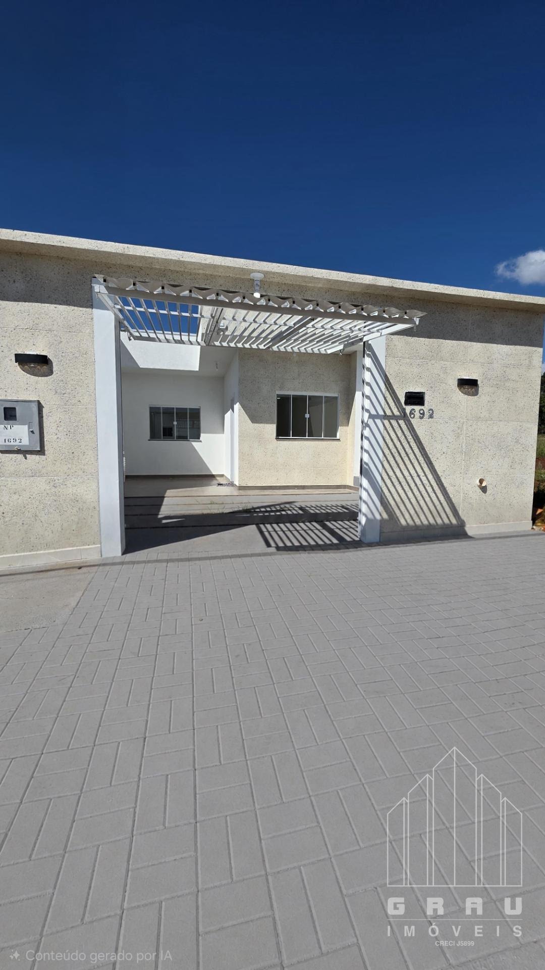 Casa no Loteamento Dona Brida  -  Foz do Iguaçu
