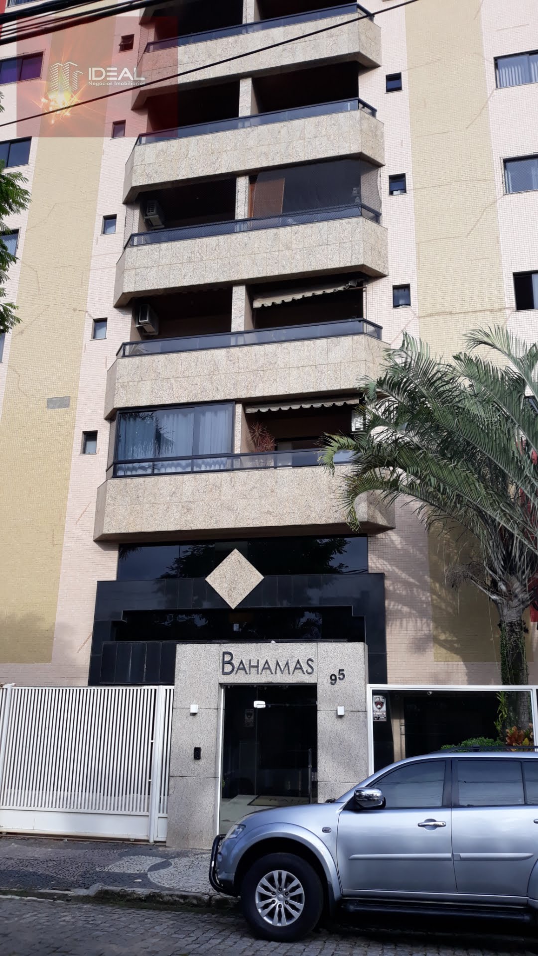 Apartamento à venda com 2 quartos no Edifício Bahamas em Campos dos Goytacazes