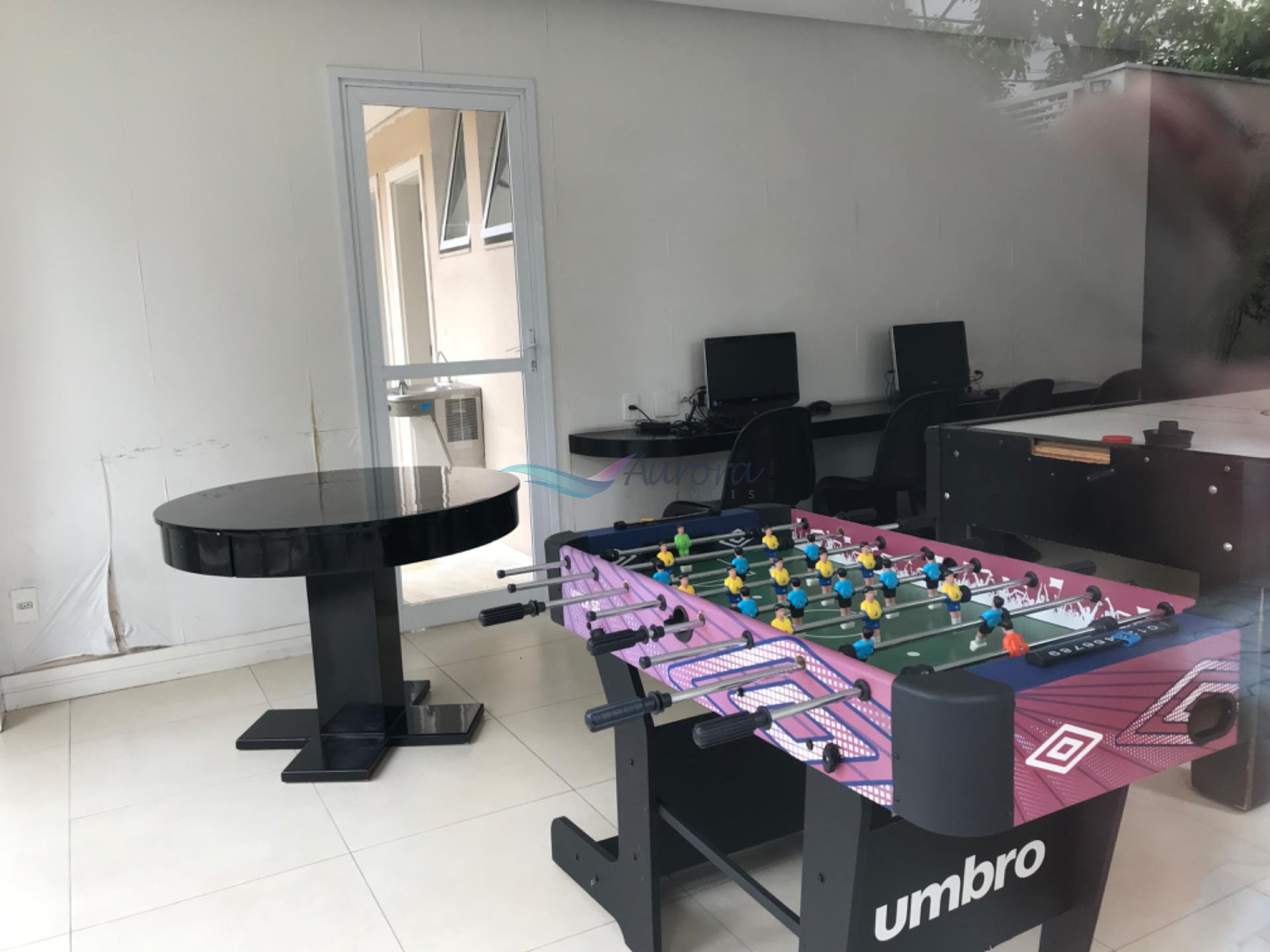 Salão de jogos, cyberespaço 