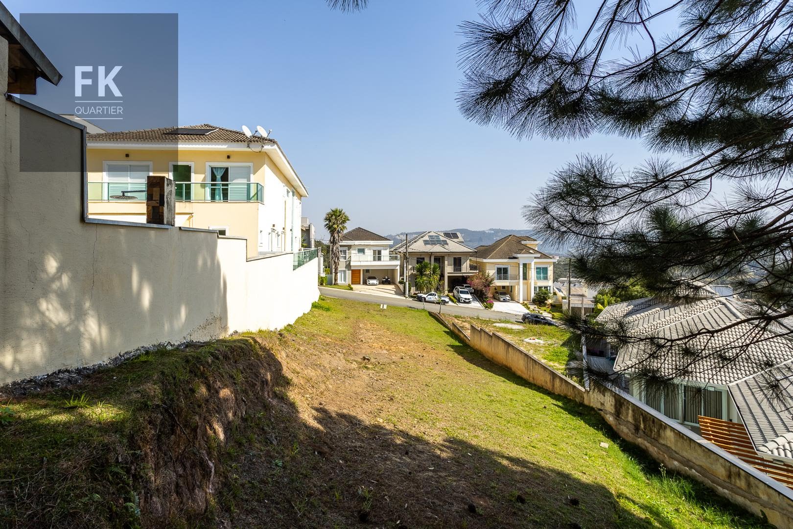 Terreno à venda com 604m² de terreno no Alphaville, Santana de Parnaíba — foto principal