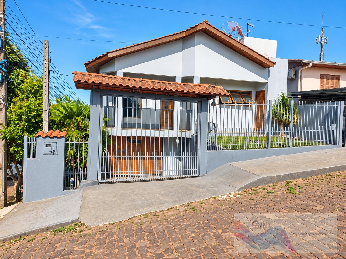 Foto de capa do anúncio: Casa com suíte e área gourmet no Centro — Espumoso, RS