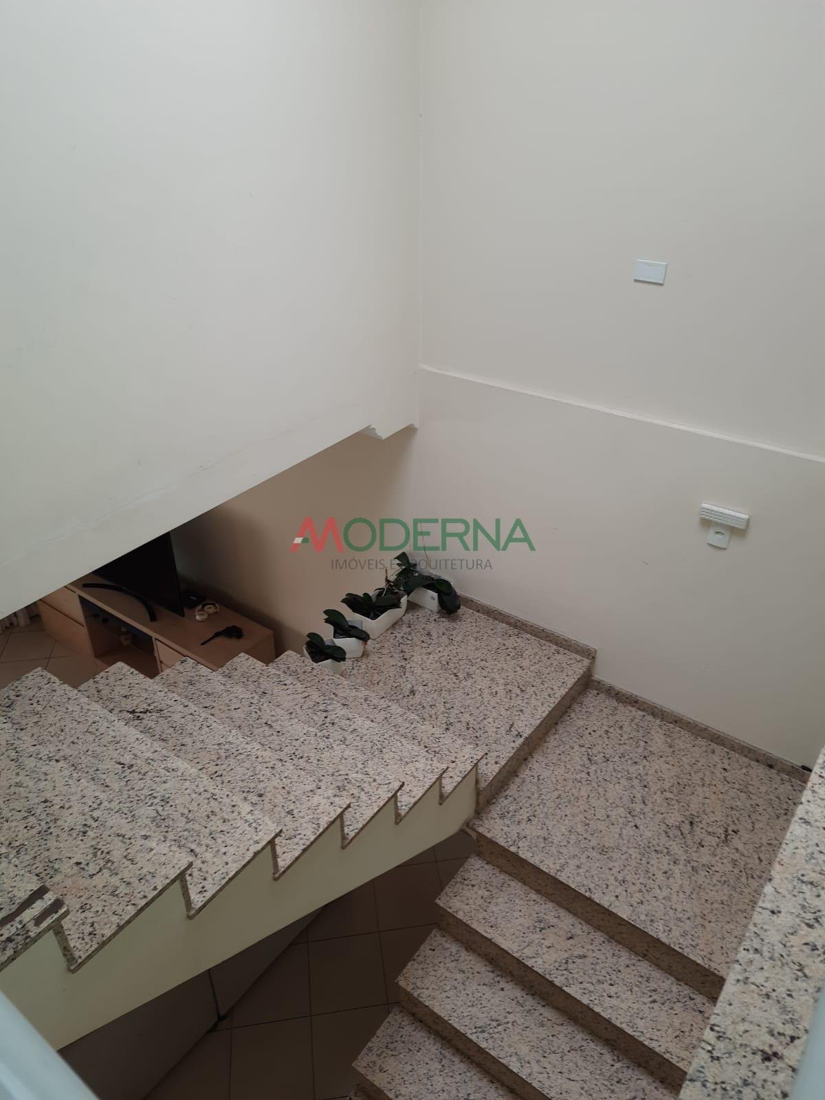 Casa à venda com 3 quartos, 2 suítes, 4 vagas e 218m² no Rudge Ramos, São Bernardo do Campo (SP) — foto 5 de 23