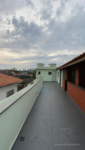 Sobrado com quatro dormitórios sendo dois suítes em Conjunto Residencial Butantã  -  São Paulo