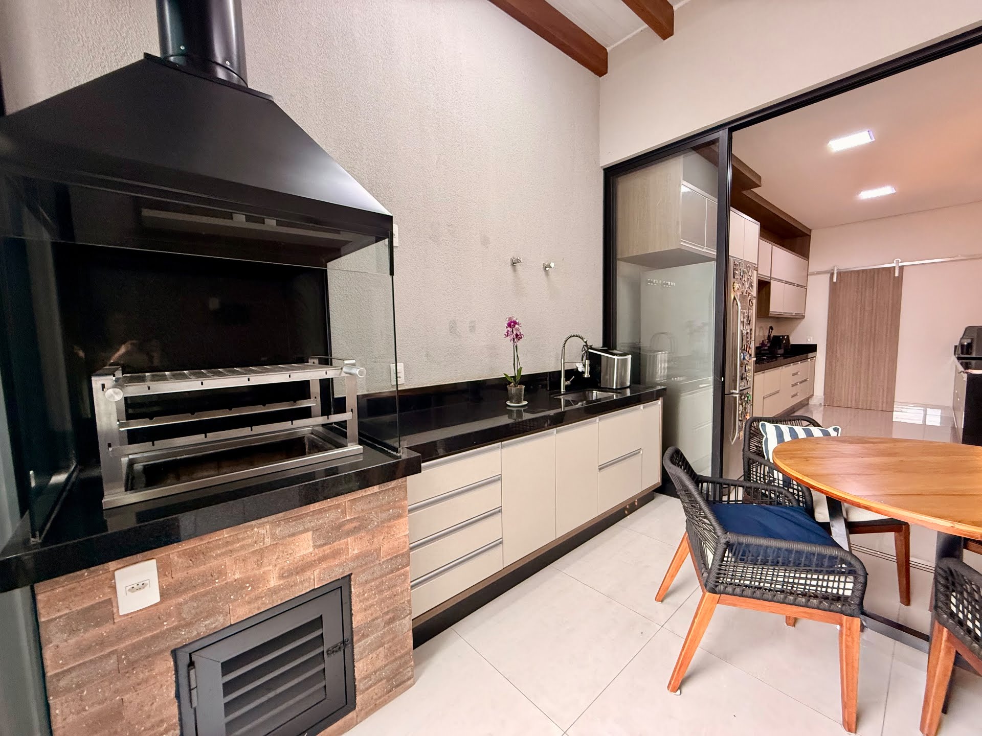 Casa à venda com 3 quartos, 3 suítes, 4 vagas e 137m² no Jardim Bréscia, Indaiatuba (SP) — foto 24 de 30