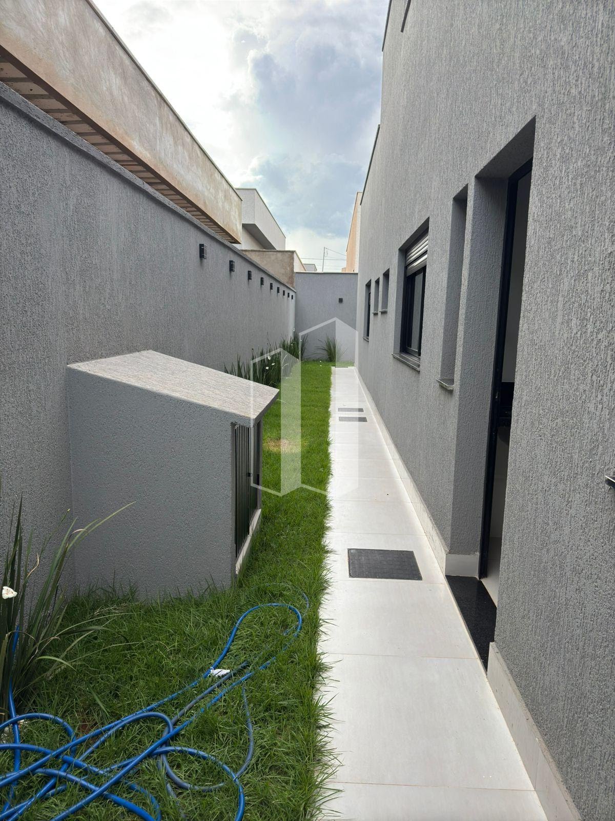 Casa à venda com 3 quartos, 3 suítes, 4 vagas e 206m² no Terras Alpha Residencial 1, Senador Canedo (GO) — foto 12 de 28