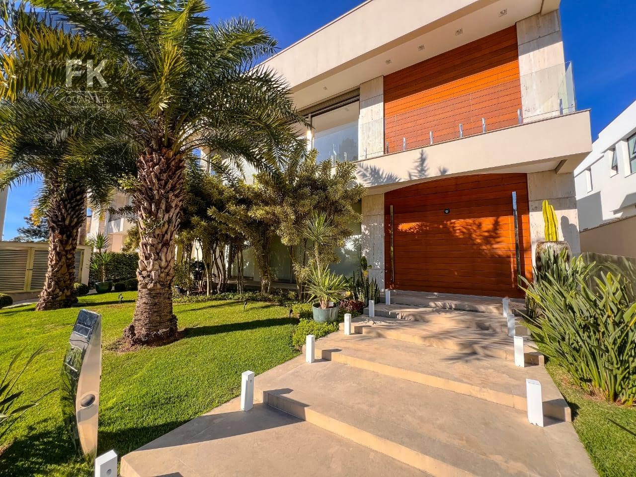 Casa à venda com 4 quartos, 8 banheiros, 6 vagas e 1070m² no Residencial Morada dos Lagos, Barueri — foto principal