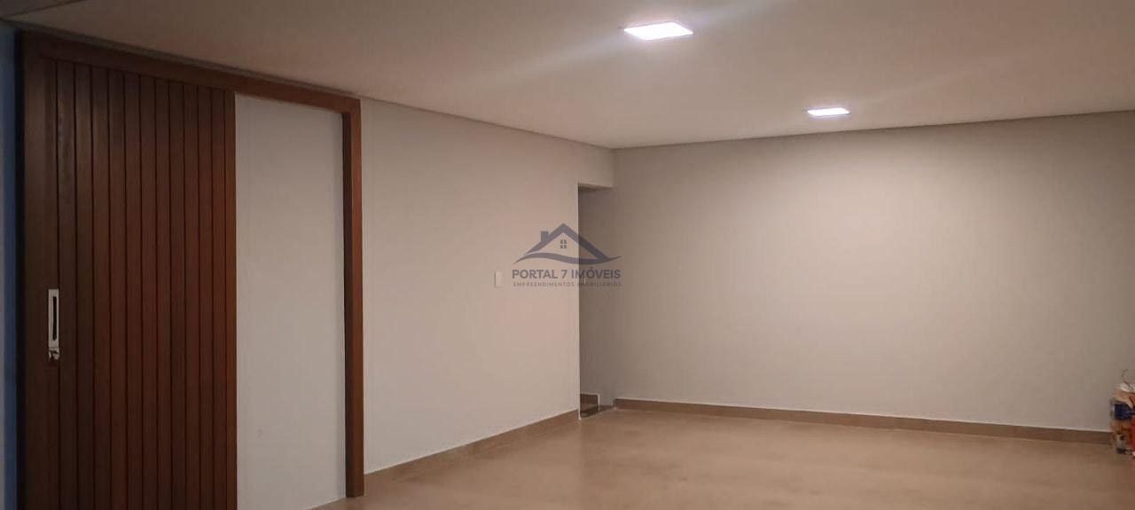 Casa à venda com 3 quartos, 1 suíte, 4 vagas e 178m² no Flórida, Sete Lagoas (MG) — foto 8 de 16
