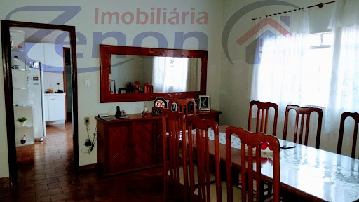 Casa em Vila Endo  -  Adamantina