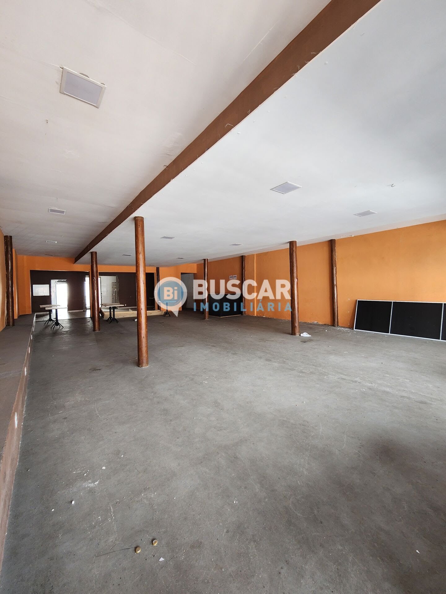 Comercial à venda com 5 banheiros, 4 vagas e 300m² no Santa Mônica, Feira de Santana (BA) — foto 3 de 9