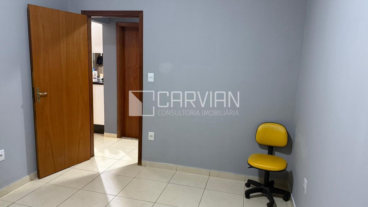 Casa à venda com 3 quartos, 1 suíte, 4 vagas e 135m² no Jardim Ouro Branco, Ribeirão Preto (SP) — foto 20 de 25