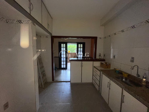 Casa em Nova Mangaratiba com 3 Dormitórios e 1 Suíte
