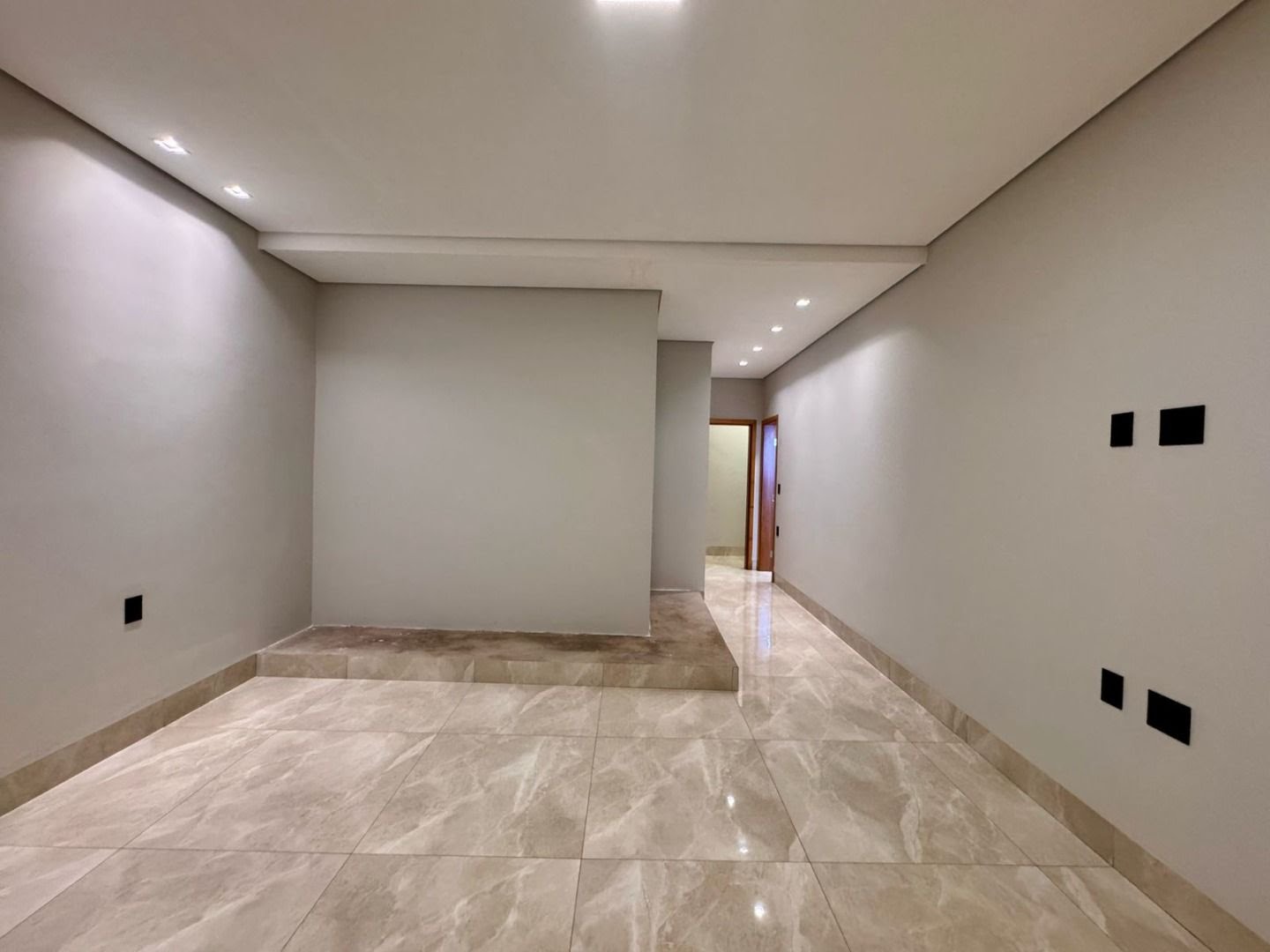 Casa à venda com 3 quartos, 3 suítes, 4 vagas e 153m² no Real Sul, Ribeirão Preto (SP) — foto 21 de 27