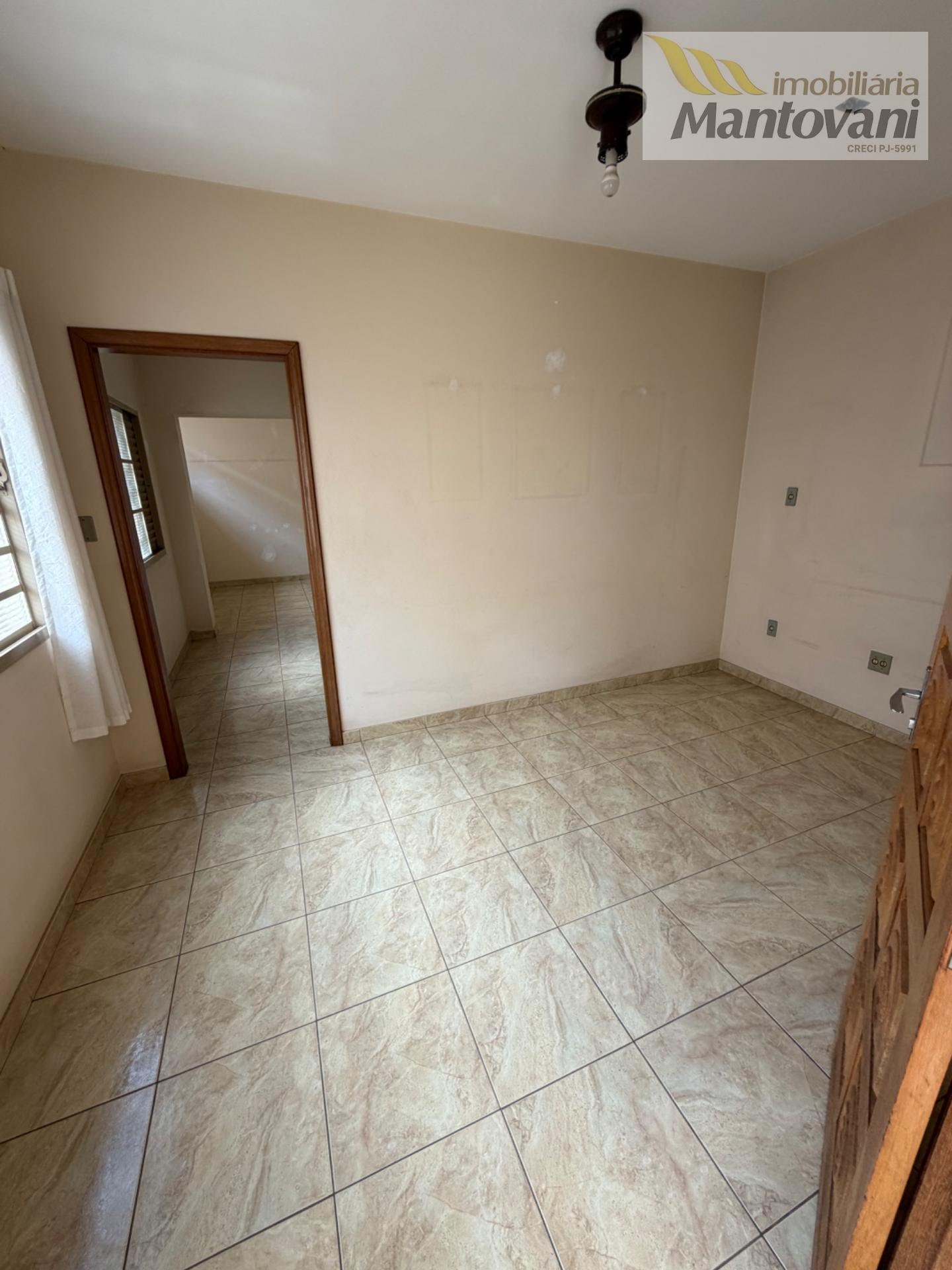 Casa à venda com 3 quartos, 2 banheiros, 2 vagas e 264m² no Centro, Tatuí (SP) — foto 8 de 15