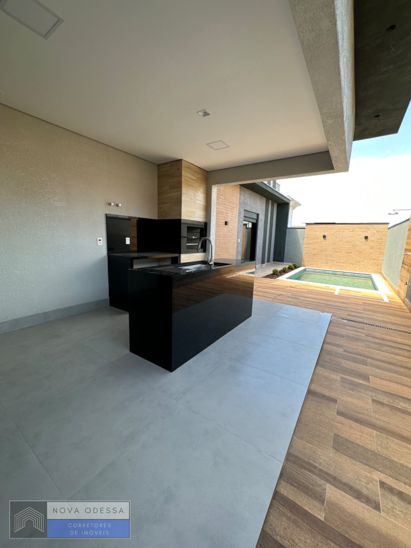 Casa à venda com 3 quartos, 1 suíte, 5 vagas e 185m² no Engenho Velho II, Nova Odessa (SP) — foto 3 de 22