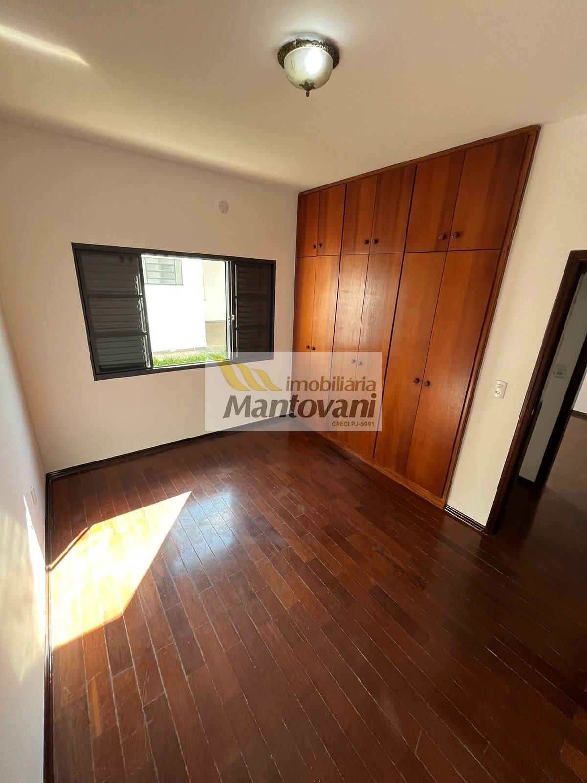 Casa à venda com 3 quartos, 1 suíte, 2 vagas e 296m² no Jardim Fortunato Minghini, Tatuí (SP) — foto 21 de 21