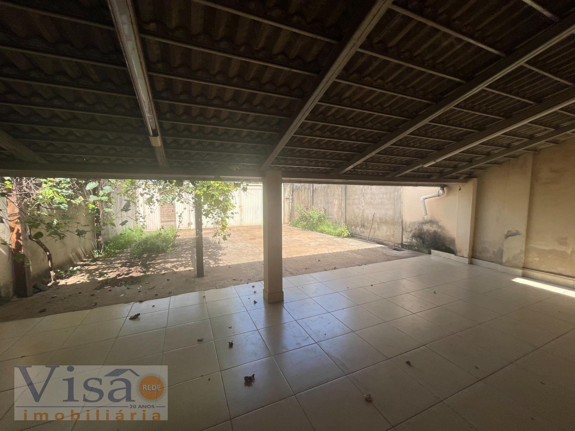 Casa à venda com 3 quartos, 1 suíte, 3 vagas e 180m² no Vila Cristiano, Paracatu (MG) — foto 3 de 22