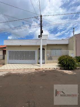 Casa em Vila Samaritana  -  Santa Cruz do Rio Pardo