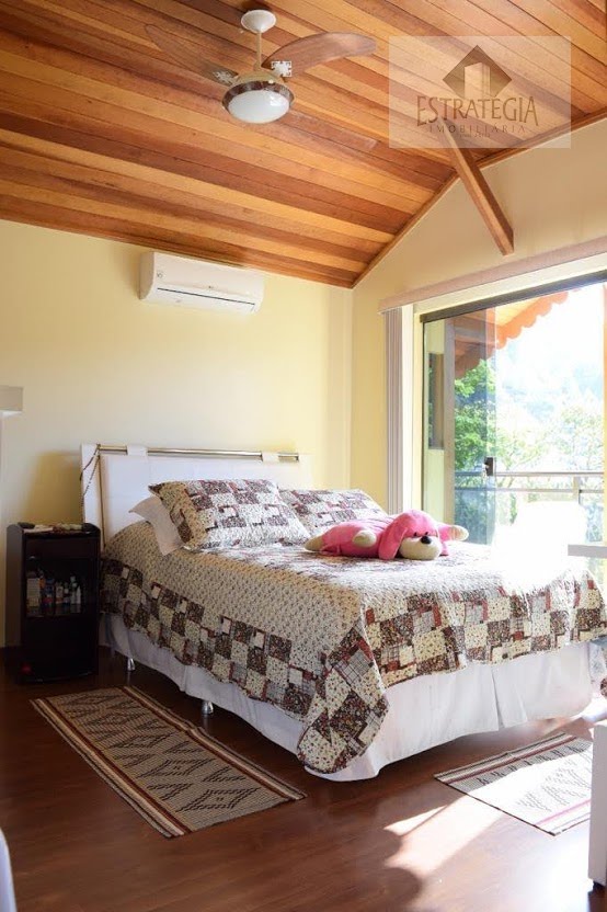 Casa à venda com 4 quartos, 3 suítes, 4 vagas e 110m² no Cascatinha, Petrópolis (RJ) — foto 10 de 25