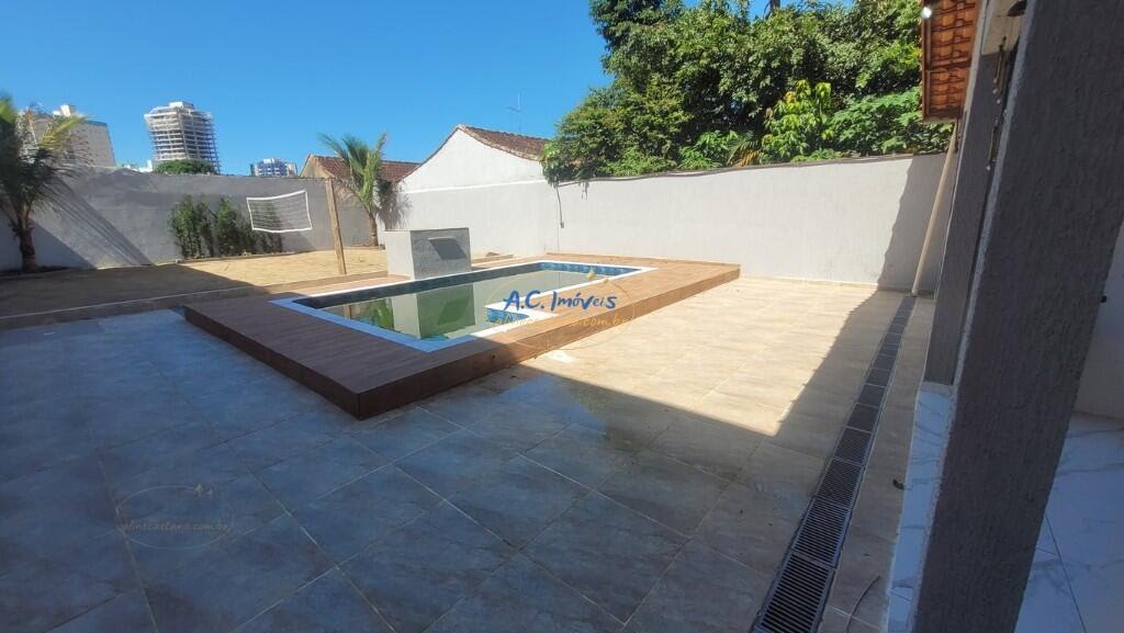 Casa à venda com 3 quartos, 2 suítes, 2 vagas e 135m² no Jardim Imperador, Praia Grande (SP) — foto 18 de 21