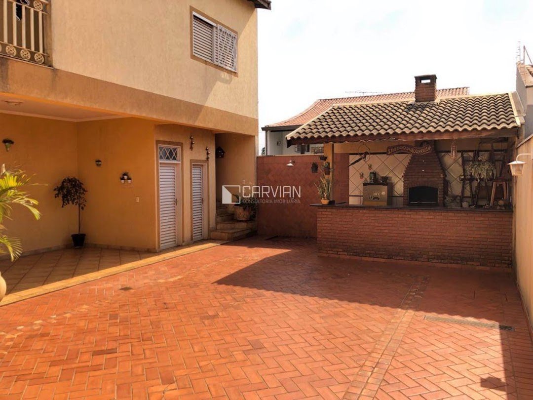 Casa à venda com 4 quartos, 1 suíte, 4 vagas e 335m² no Jardim Califórnia, Ribeirão Preto (SP) — foto 3 de 24
