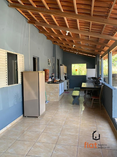 Casa à Venda em Tavares de Minas, Pará de Minas – 2 Quartos, R$340mil