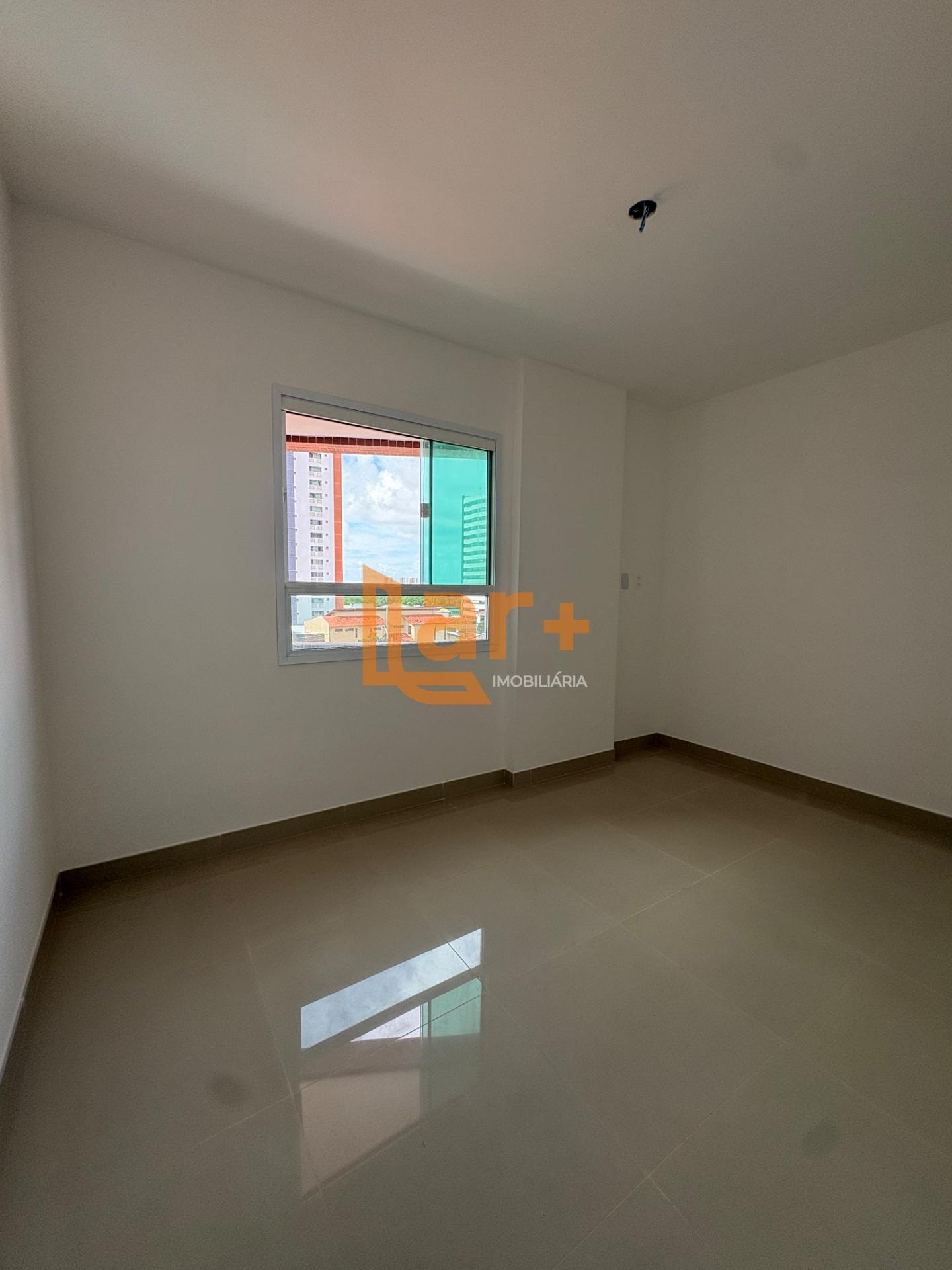 Apartamento à venda com 4 quartos, 2 suítes, 2 vagas e 114m² no Farolândia, Aracaju (SE) — foto 9 de 10