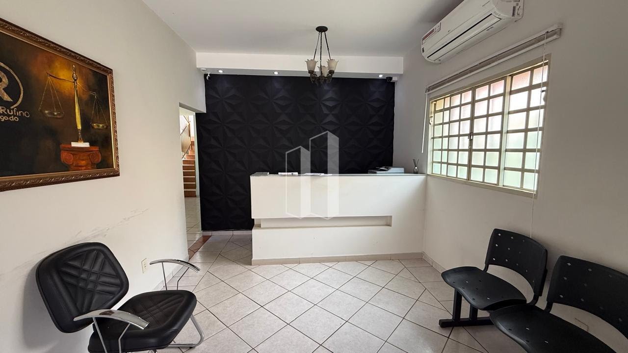 Casa à venda com 6 quartos, 3 suítes, 6 vagas e 360m² no Setor Sul, Goiânia (GO) — foto 12 de 30