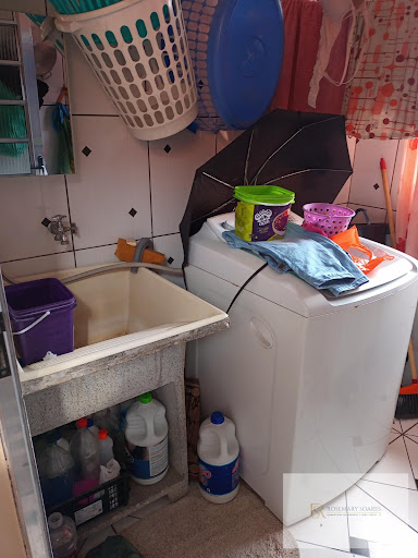 Área de serviço coberta casa 02