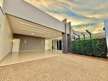 Casa em Loteamento Santa Helena II  -  Catalão