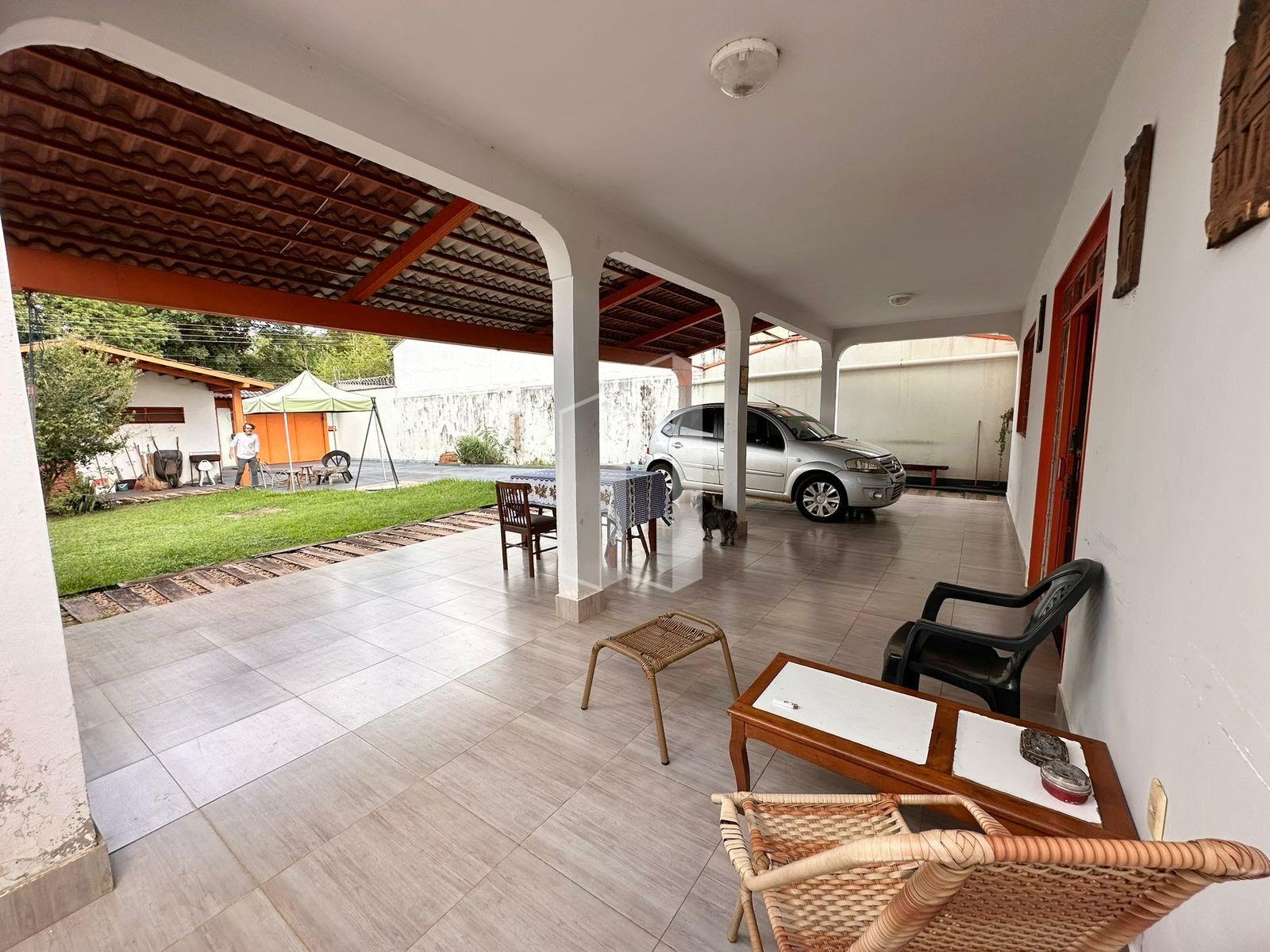 Casa à venda com 3 quartos, 2 suítes, 6 vagas e 273m² no Residencial Guarema, Goiânia (GO) — foto 3 de 23