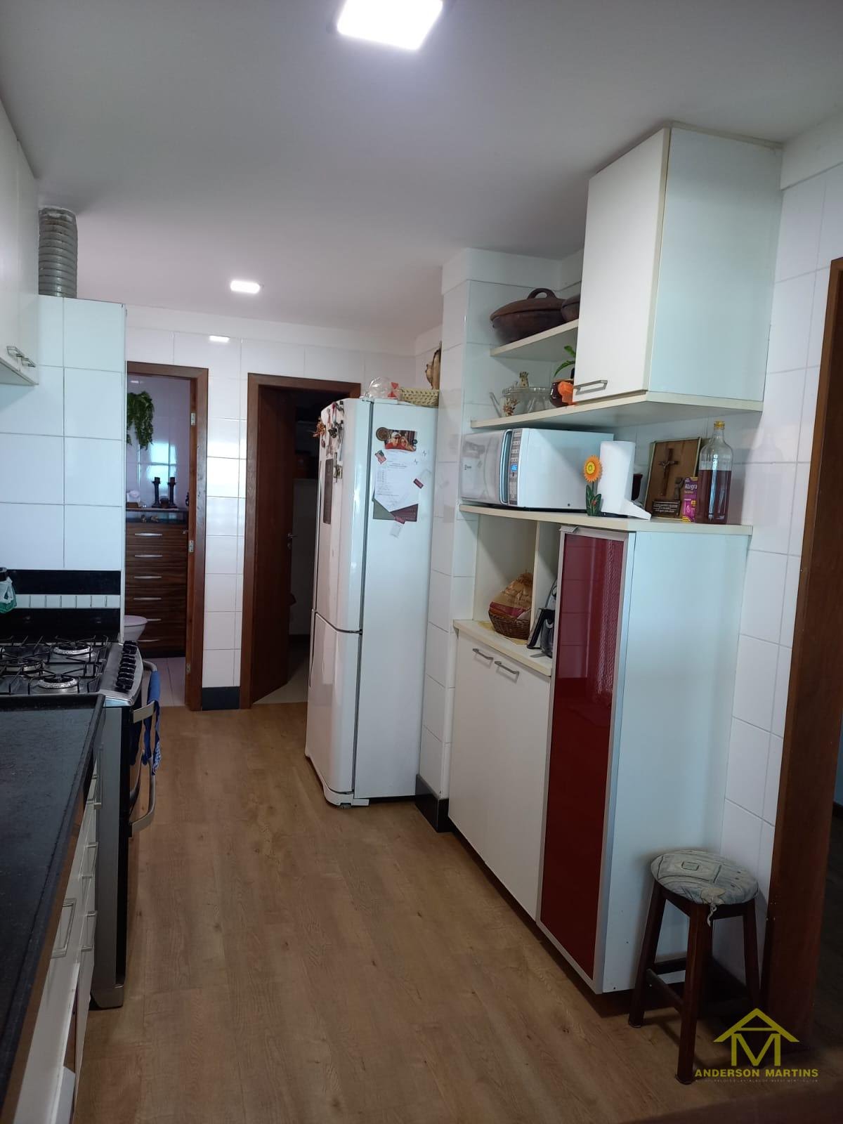 Apartamento à venda com 4 quartos, 2 banheiros, 2 vagas e 360m² no Praia do Morro, Guarapari (ES) — foto 9 de 15