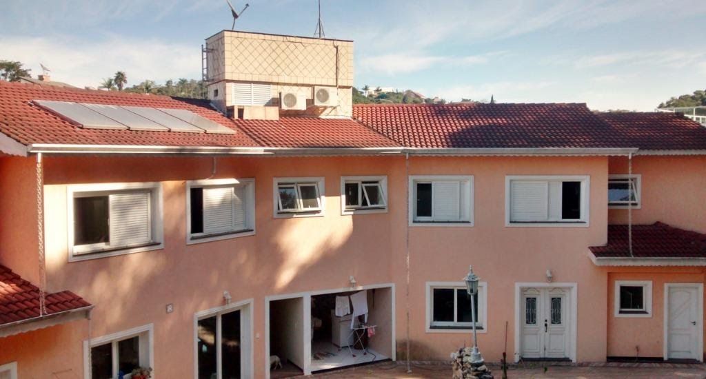 Casa à venda com 5 quartos, 5 suítes, 10 vagas e 570m² no Arujázinho I, II e III, Arujá (SP) — foto 2 de 11