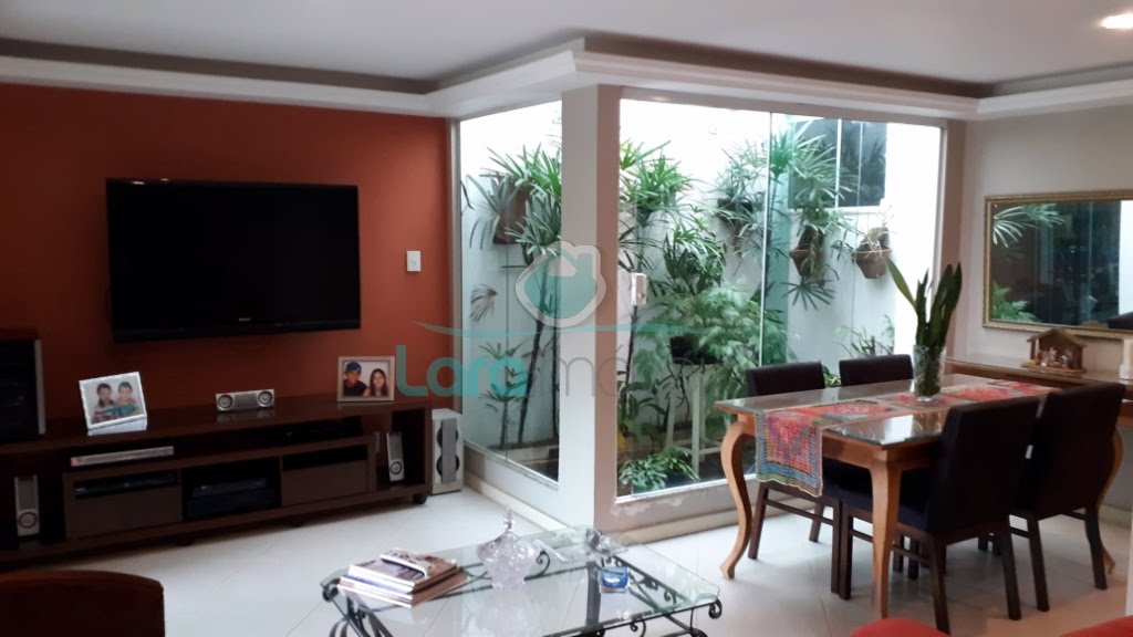Casa à venda com 4 quartos, 1 suíte, 2 vagas e 300m² no Granja dos Cavaleiros, Macaé (RJ) — foto 19 de 30