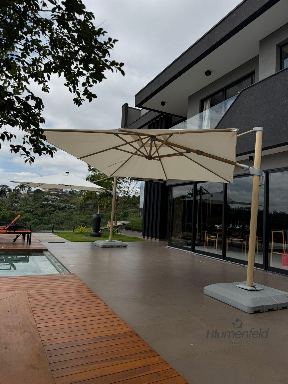 Casa à venda com 4 suítes, 6 vagas e 375m² no Ouro Fino, Santa Isabel (SP) — foto 6 de 30