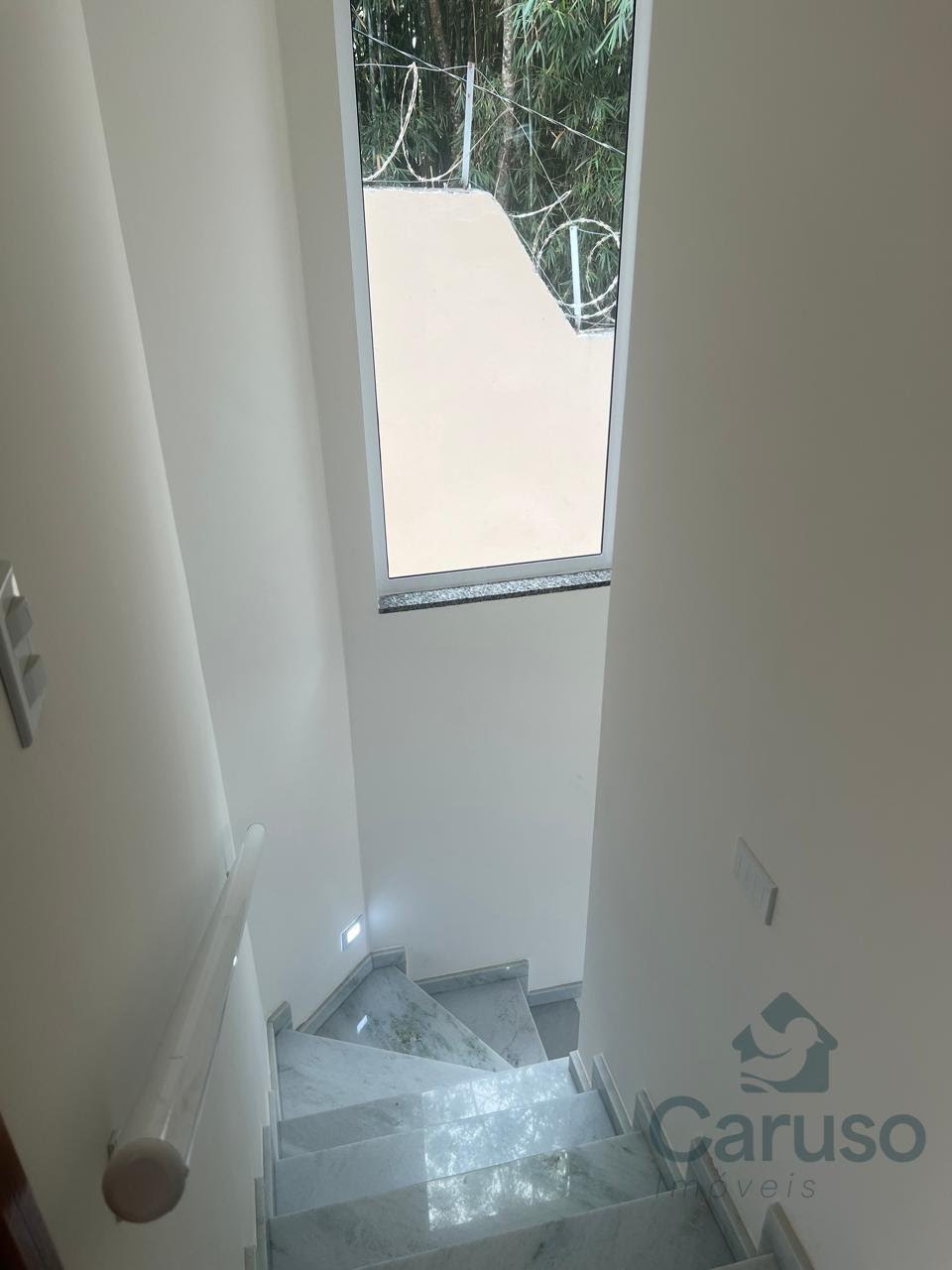 Casa à venda com 2 quartos, 2 banheiros, 2 vagas e 125m² no Parque Residencial Scaffid II, Itaquaquecetuba (SP) — foto 7 de 10