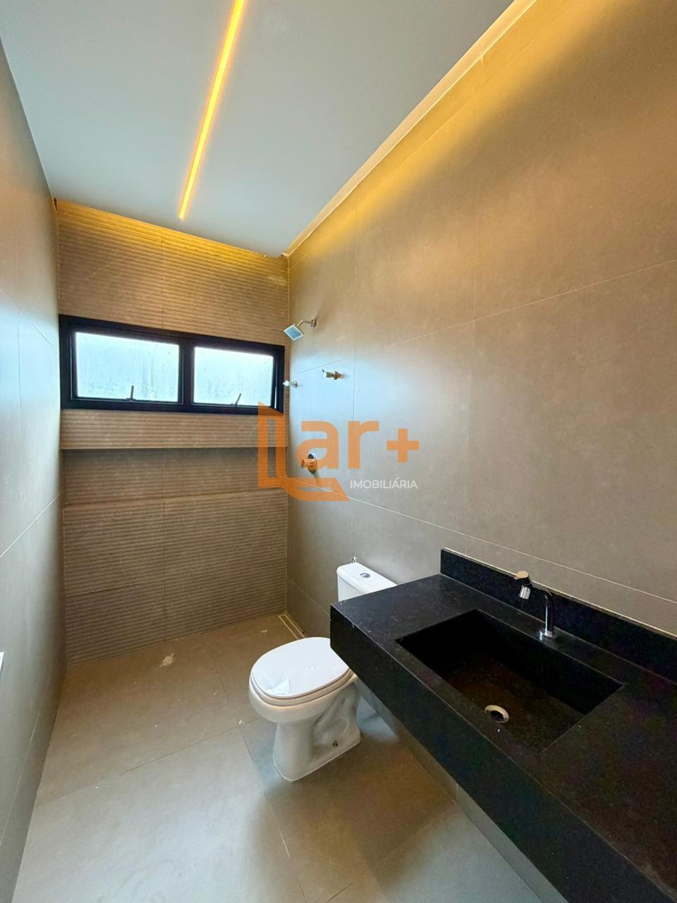 Casa à venda com 3 quartos, 3 suítes, 4 vagas e 212m² no Robalo, Aracaju (SE) — foto 10 de 13