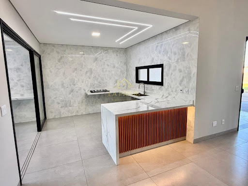 Casa de Condomínio em Jardim Novo Horizonte-Sorocaba/SP -136m2- 03 Dormitórios -01 Suite- 02 Vagas -Piscina