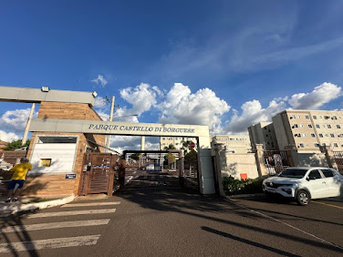Apartamento em Coronel Antonino  -  Campo Grande
