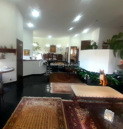 Casa, 4 quartos, 250 m² - Foto 1