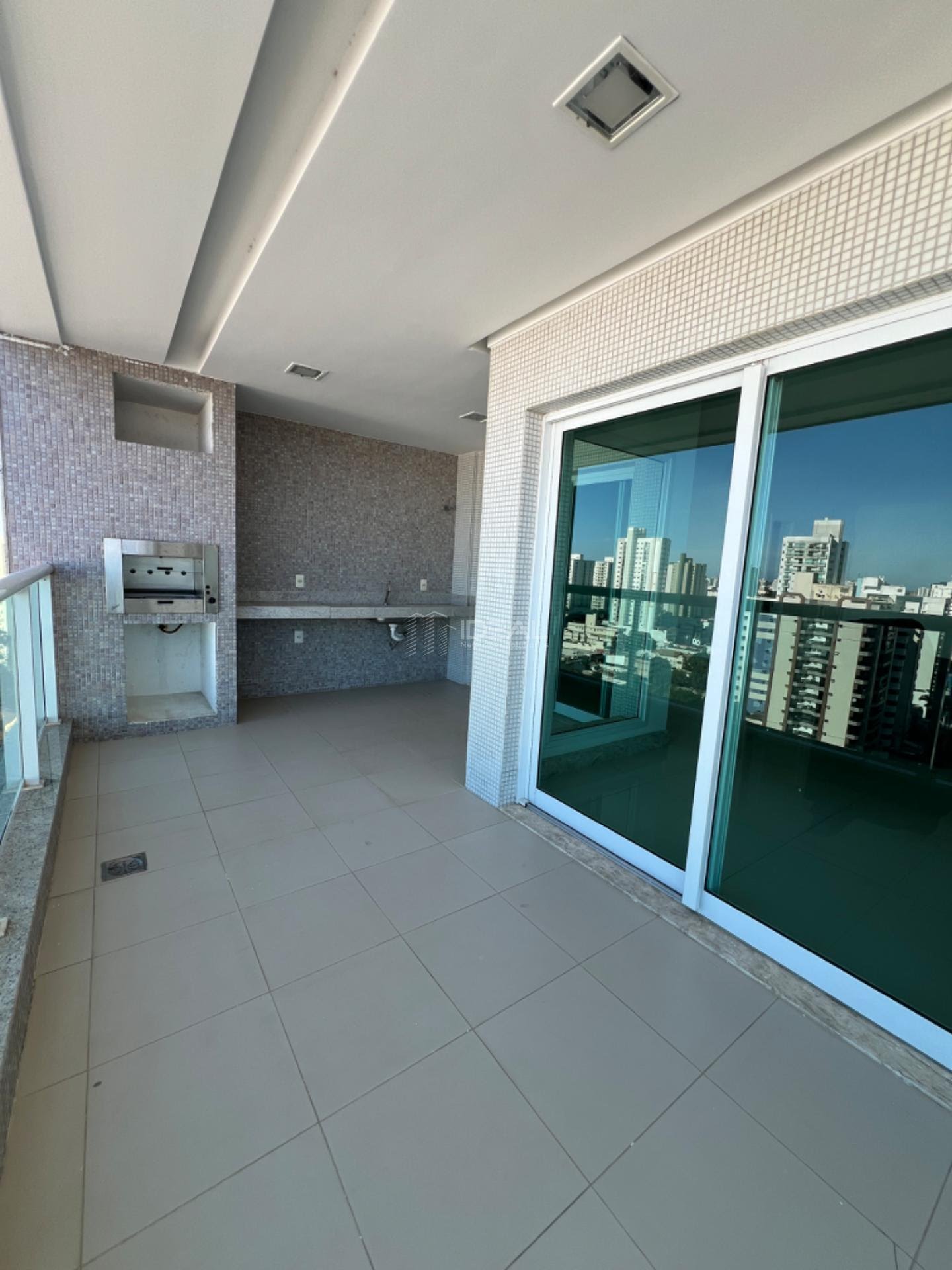 Apartamento à venda com 4 quartos, 3 suítes, 3 vagas e 160m² no Jardim Maria de Queiroz, Campos dos Goytacazes (RJ) — foto 18 de 30