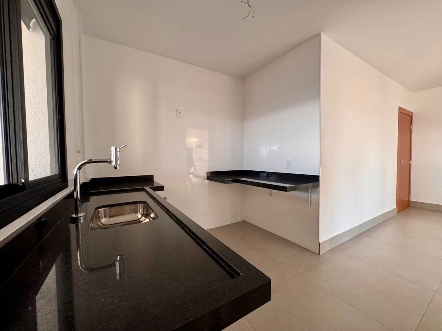 Apartamento à venda com 3 quartos, 3 suítes, 4 vagas e 249m² no Jardim Olhos D Agua, Ribeirão Preto (SP) — foto 11 de 30